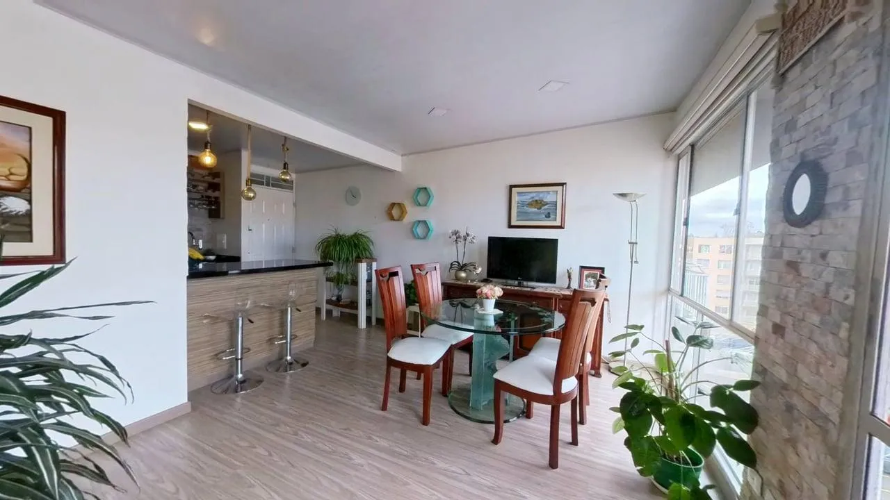 Apartamento en Los Cedros foto 3