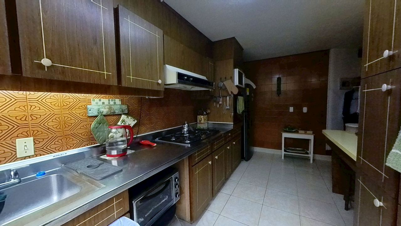 Casa en venta en Santa Barbara, Bogotá · foto 7 de 24