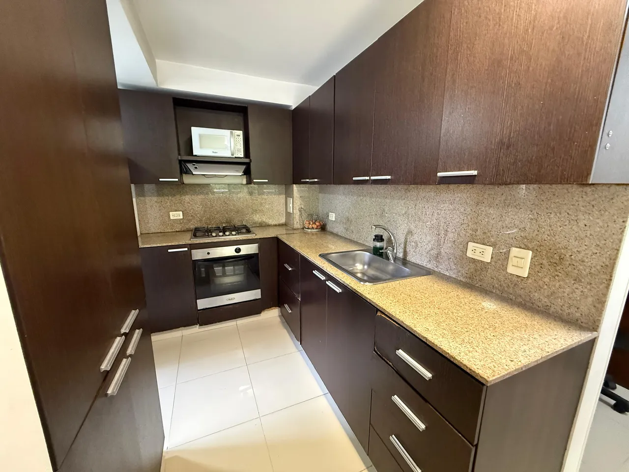 Apartamento en Menga foto 3