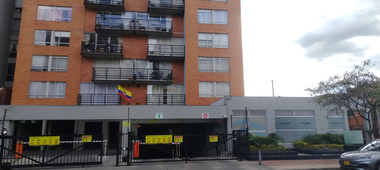 Apartamento de 3 alcobas en venta en Granjas De Techo, Bogotá, 78 m² · foto 16 de 24