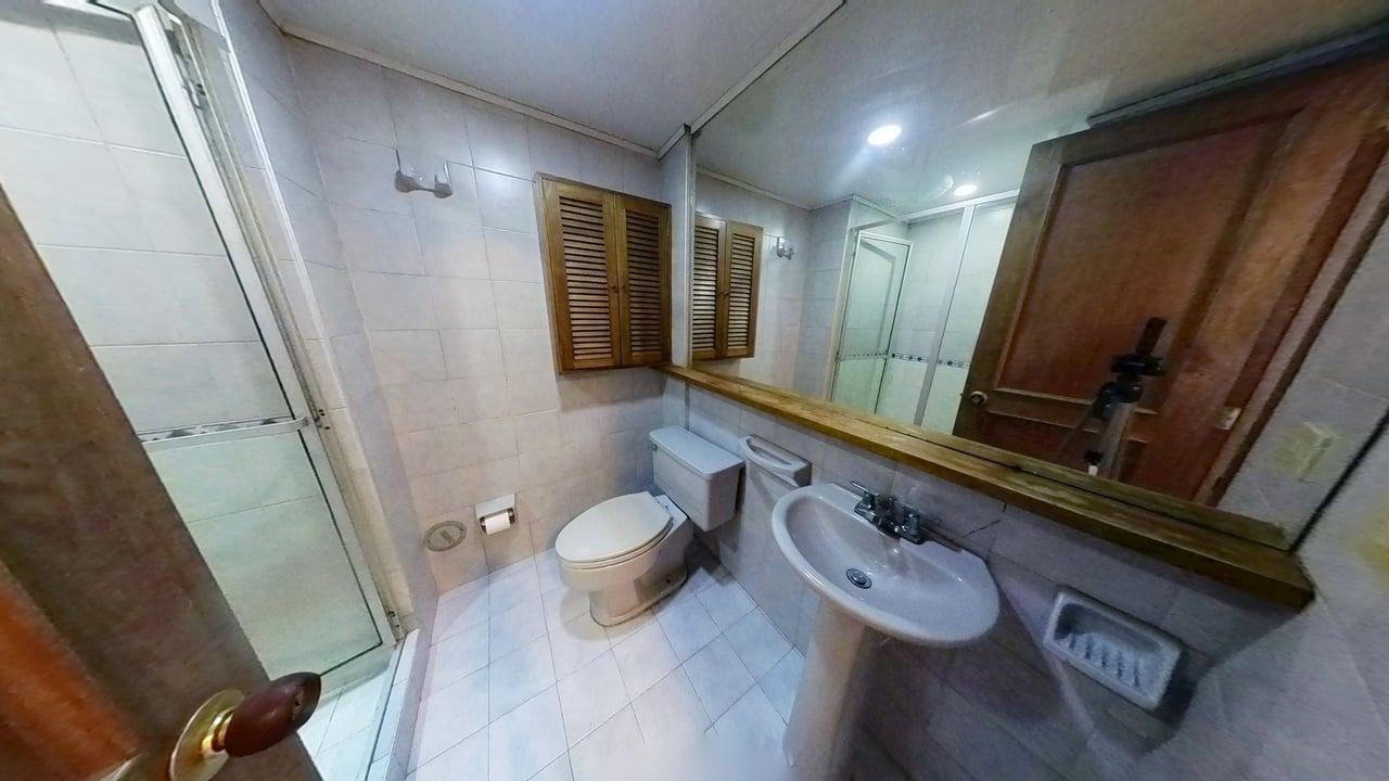 Apartamento de 3 alcobas en venta en Chico Lago, Bogotá, 116 m² · foto 18 de 24