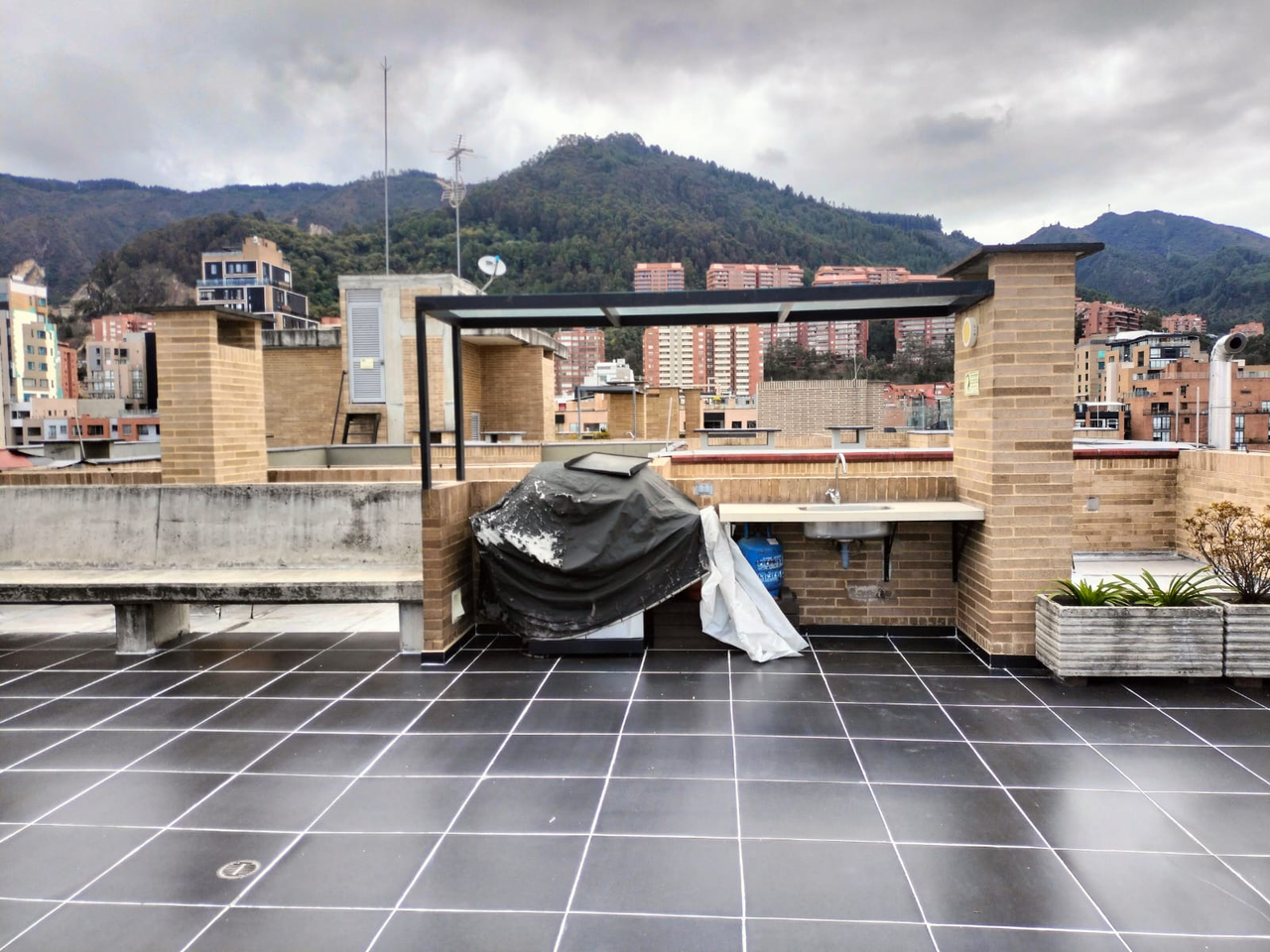 Apartamento de 2 alcobas en venta en Usaquen, Bogotá, 87 m² · foto 22 de 24
