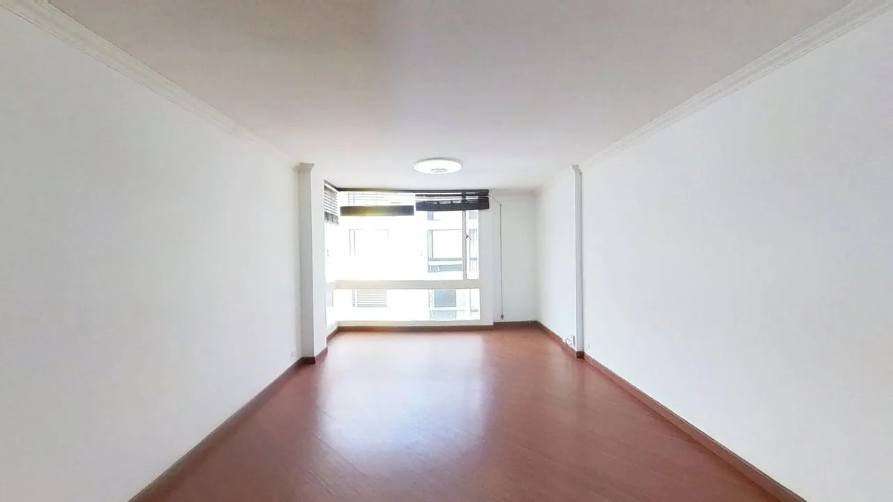 Apartamento en Campo Alegre en Campo Alegre, Bogotá
