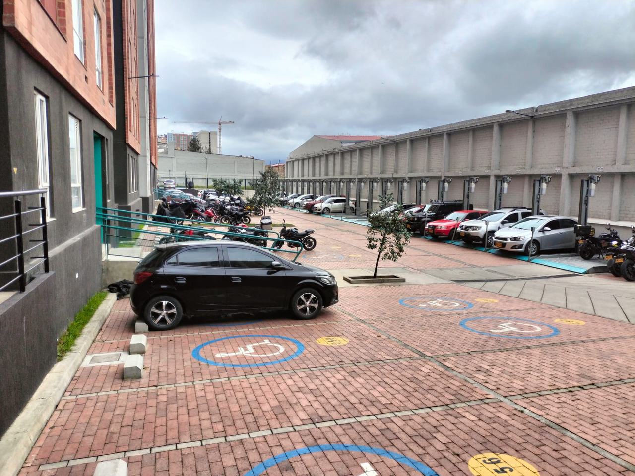 Apartamento en venta en Granjas De Techo, Bogotá · foto 13 de 23