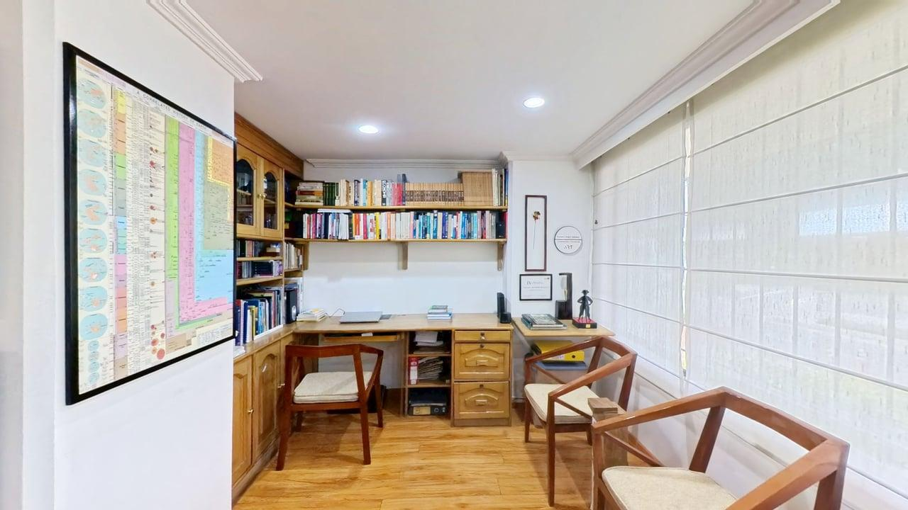 Apartamento de 2 alcobas en venta en Chico Lago, Bogotá, 83 m² · foto 4 de 24