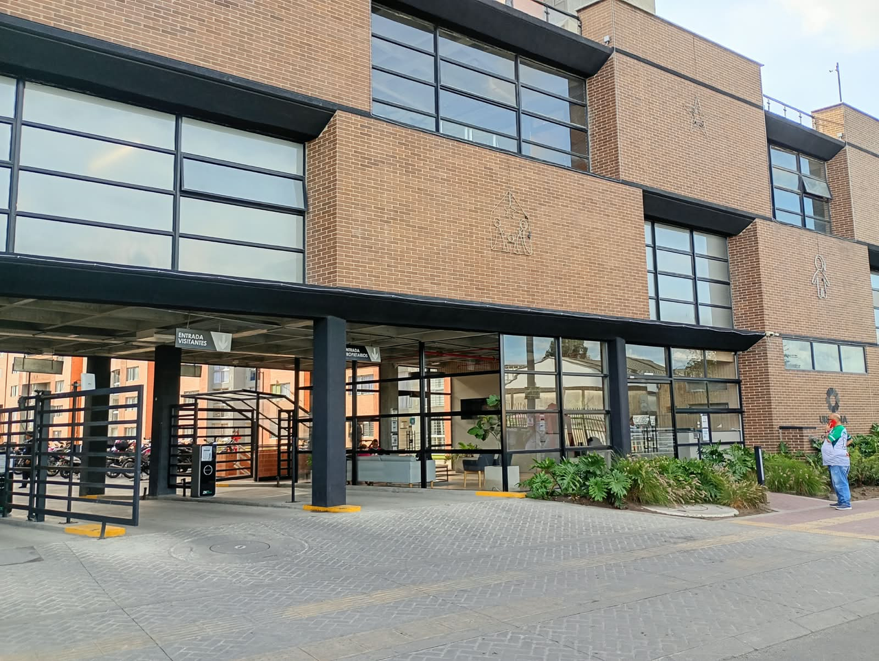 Apartamento de 2 alcobas en venta en Fontibon San Pablo, Bogotá, 40 m² · foto 22 de 24