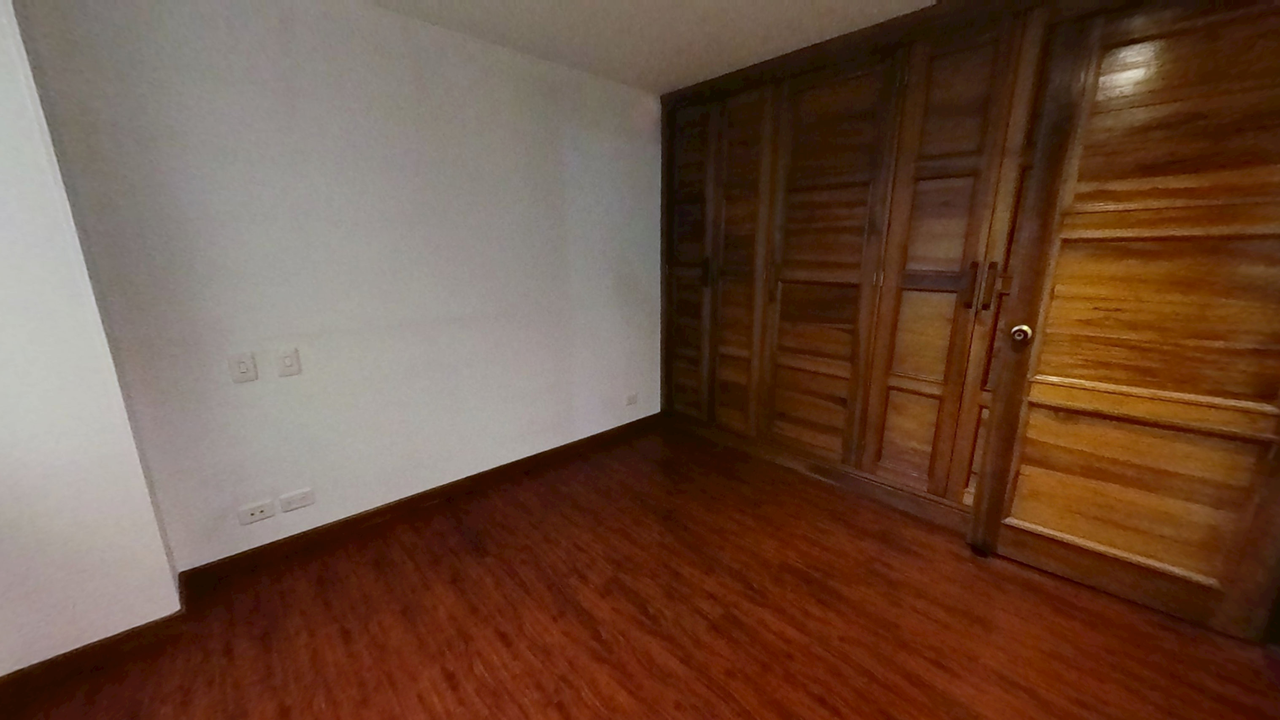 Apartamento de 2 alcobas en venta en Chico Lago, Bogotá, 88 m² · foto 10 de 18