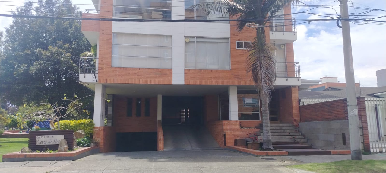 Apartamento en venta en Los Cedros, Bogotá · foto 13 de 24