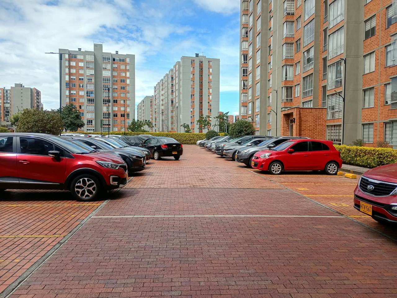 Apartamento en venta en Granjas De Techo, Bogotá · foto 14 de 18