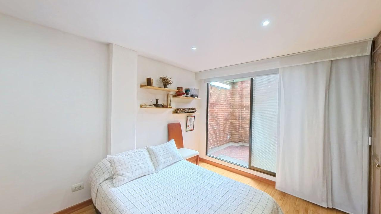 Apartamento de 2 alcobas en venta en Chico Lago, Bogotá, 83 m² · foto 9 de 24