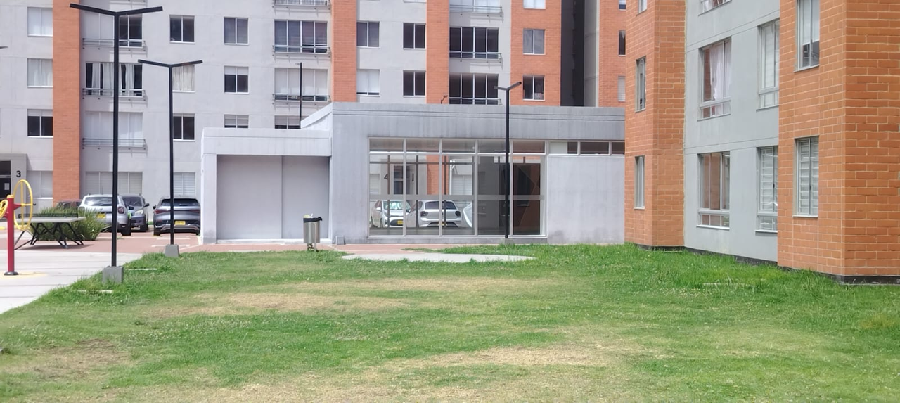 Apartamento de 2 alcobas en venta en La Academia, Bogotá, 46 m² · foto 20 de 24