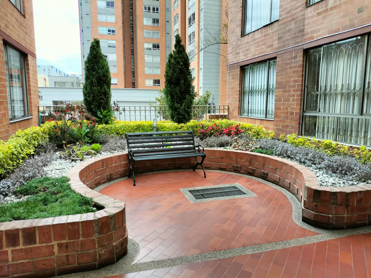Apartamento de 3 alcobas en venta en Los Cedros, Bogotá, 62 m² · foto 18 de 22