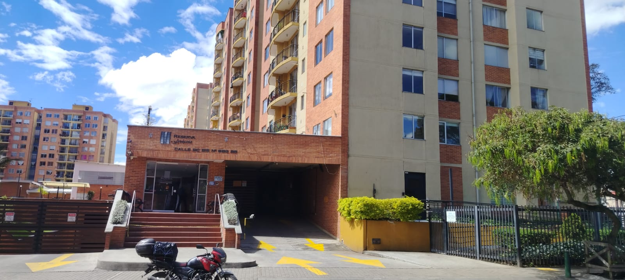 Apartamento de 3 alcobas en venta en Bavaria, Bogotá, 74 m² · foto 17 de 24