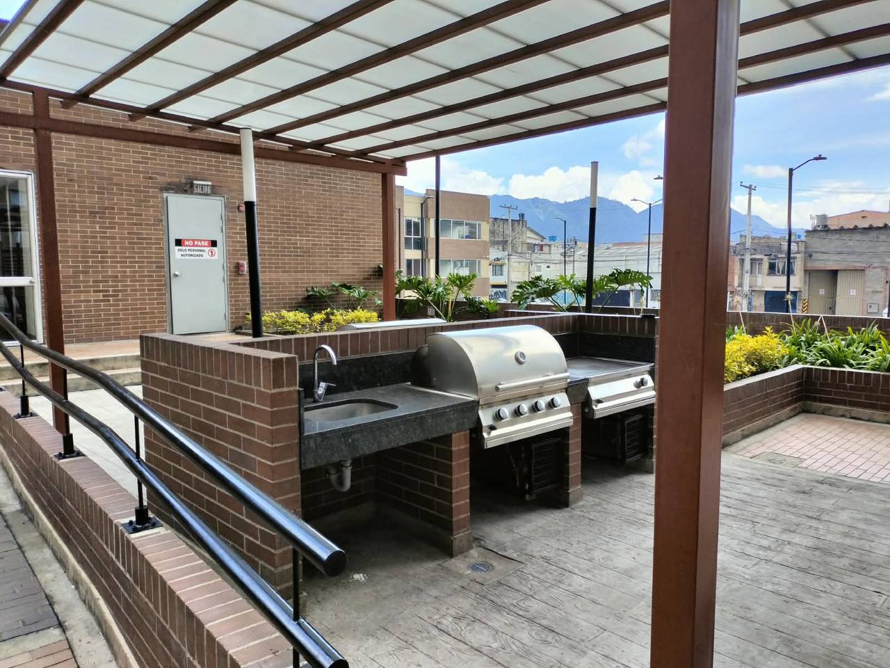Apartamento de 3 alcobas en venta en Los Alcazares, Bogotá, 69 m² · foto 23 de 24