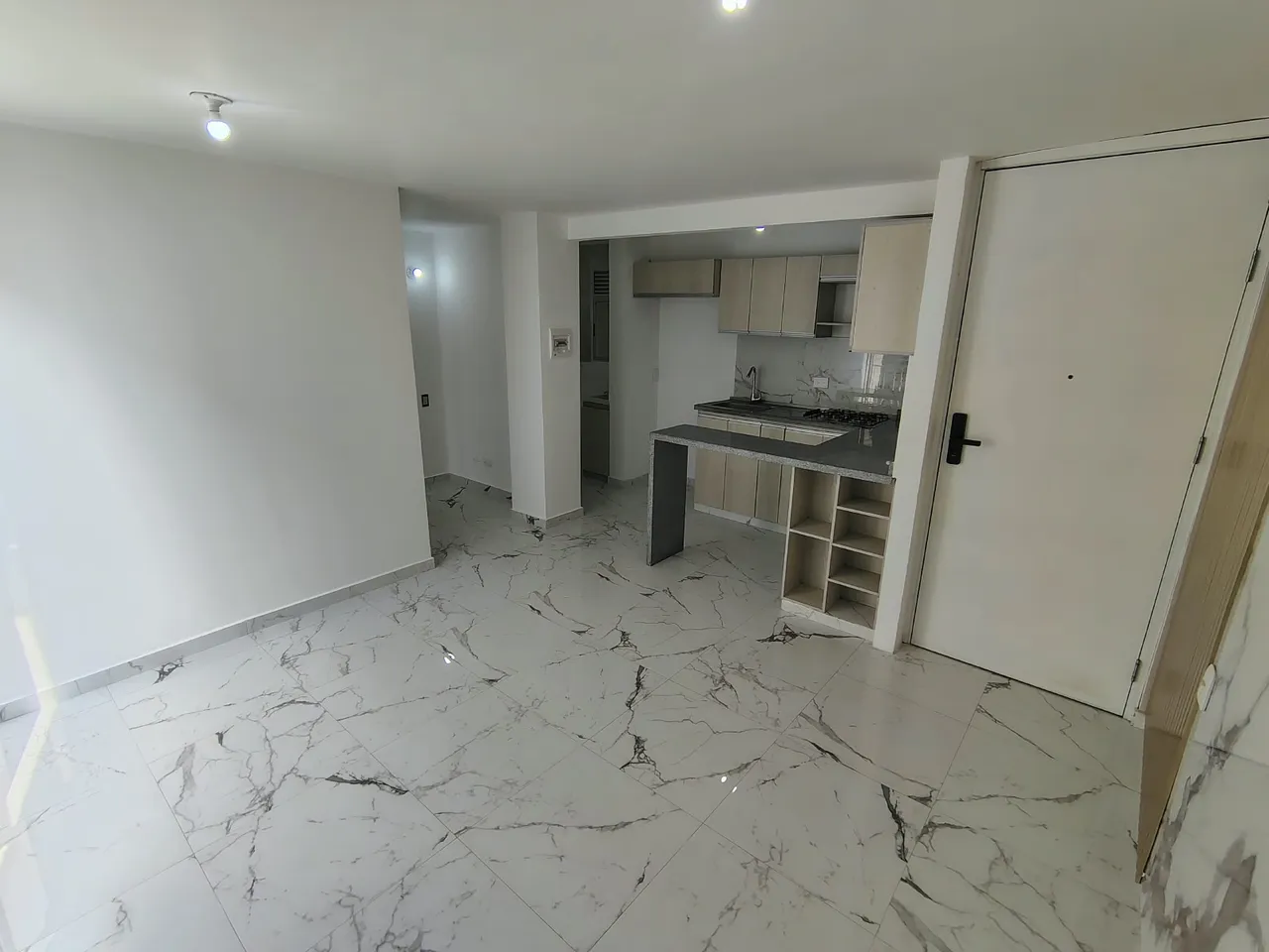 Apartamento en Alameda del Rio foto 2