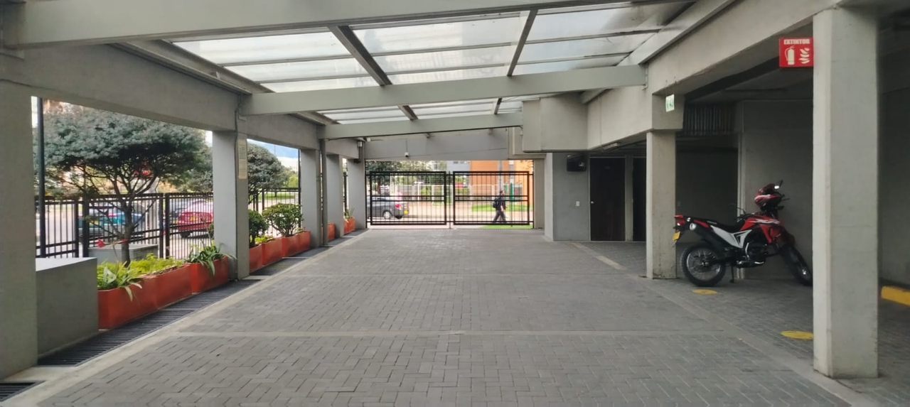 Apartamento de 3 alcobas en venta en Granjas De Techo, Bogotá, 78 m² · foto 19 de 24