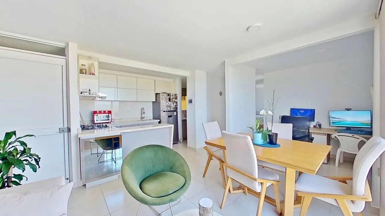 Apartamento en Alameda del Rio foto 2