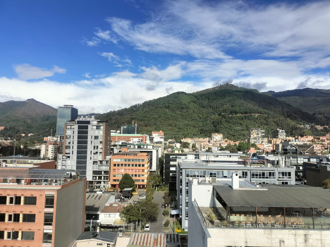 Apartamento de 1 alcoba en venta en Chico Lago, Bogotá, 24 m² · foto 18 de 21