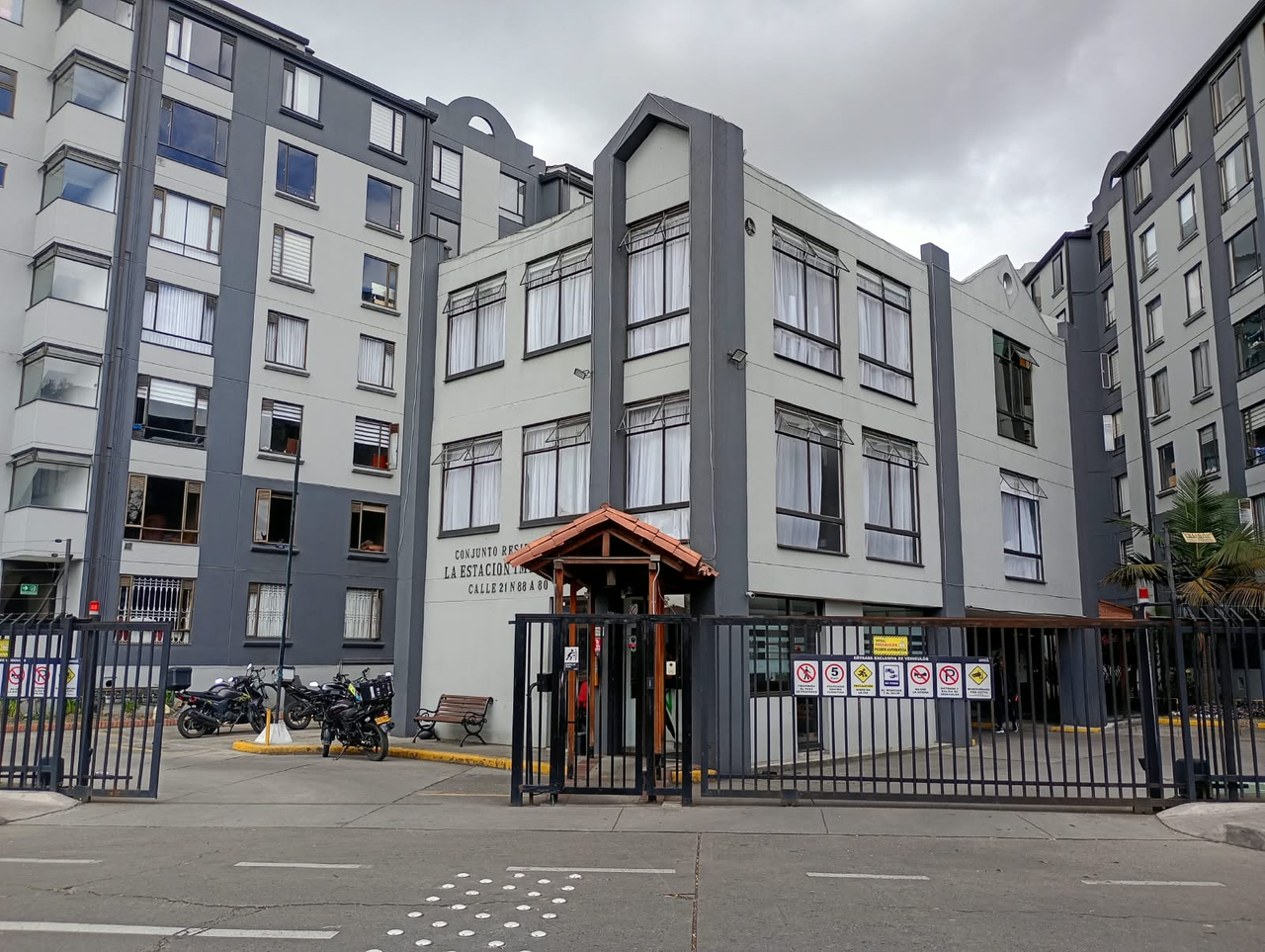 Apartamento de 3 alcobas en venta en Granjas De Techo, Bogotá, 109 m² · foto 18 de 24