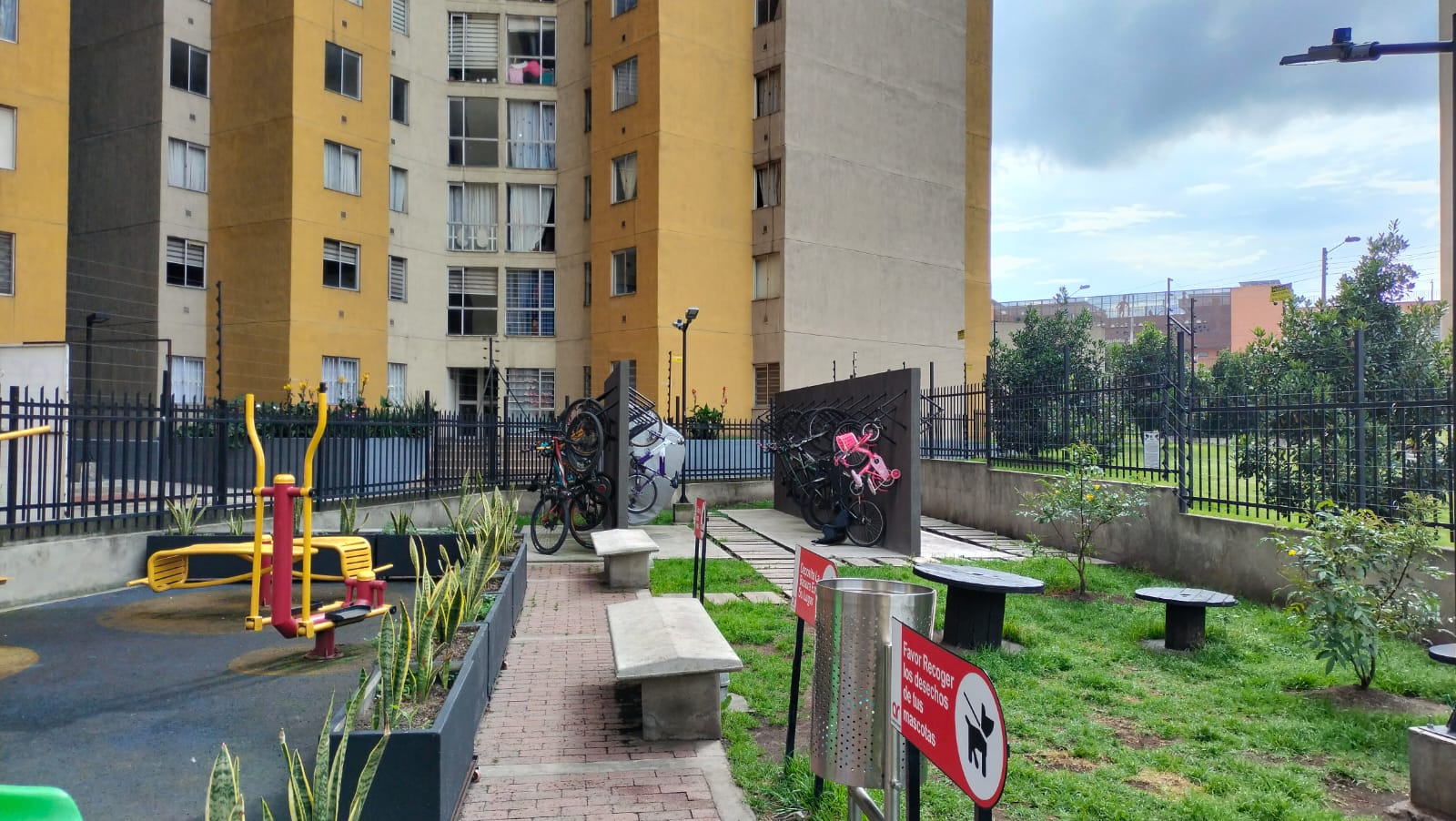 Apartamento en venta en Ismael Perdomo, Bogotá · foto 24 de 24