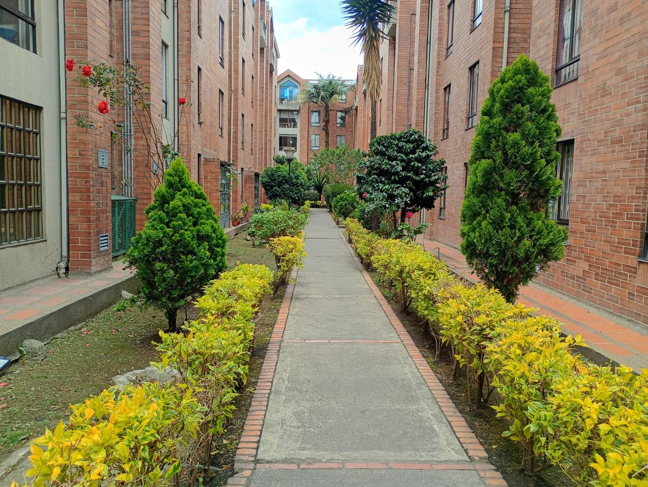 Apartamento de 3 alcobas en venta en El Rincon, Bogotá, 67 m² · foto 17 de 21