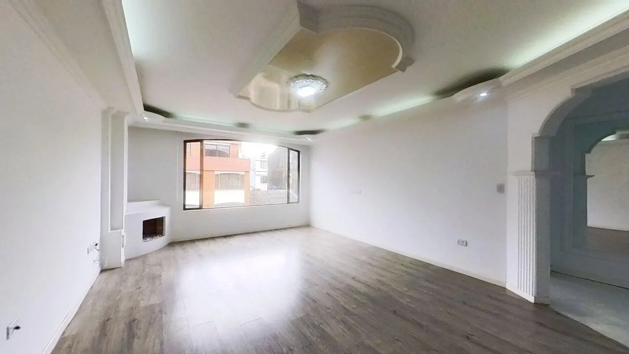 Apartamento en Algarra 3 foto 2