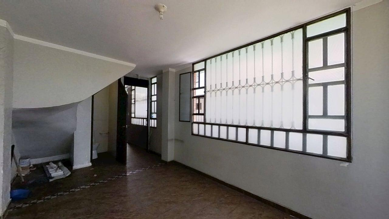 Casa de 5 alcobas en venta en Garces Navas, Bogotá, 136 m² · foto 2 de 21
