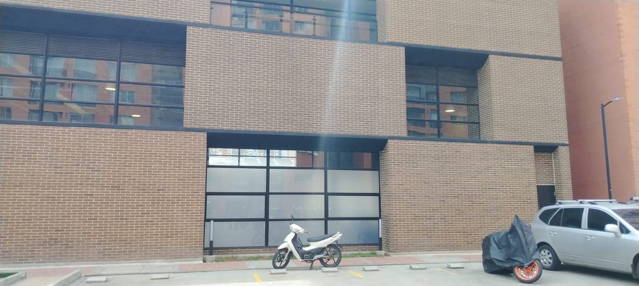 Apartamento de 3 alcobas en venta en Fontibon San Pablo, Bogotá, 40 m² · foto 19 de 24