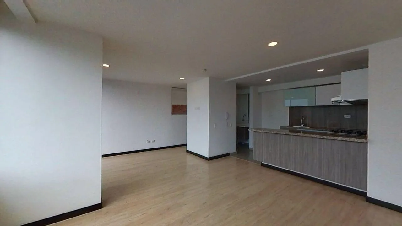Apartamento en Comuneros foto 3