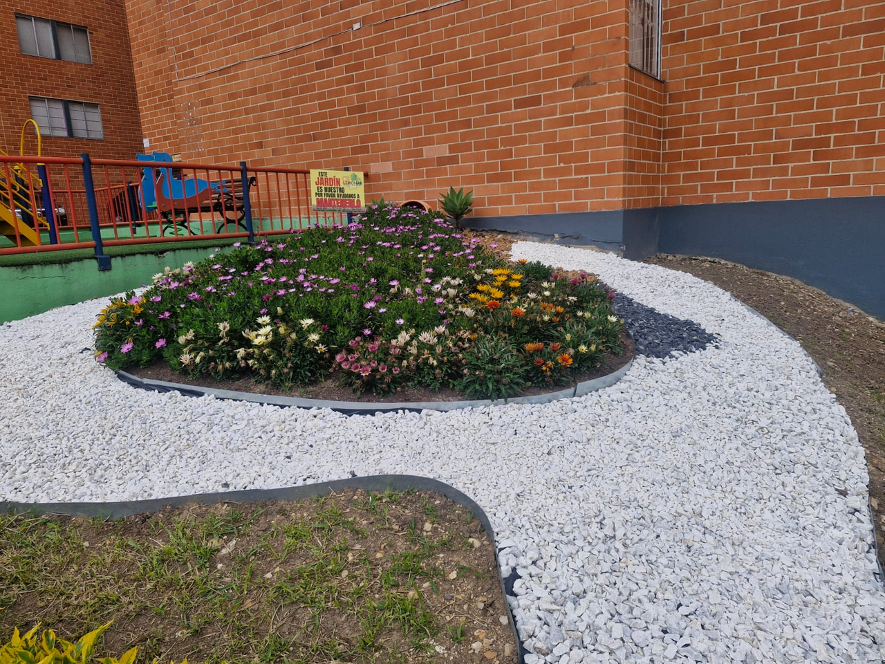 Apartamento de 3 alcobas en venta en Casa Blanca Suba, Bogotá, 53 m² · foto 18 de 19