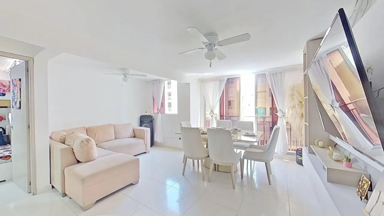 Apartamento en Alameda del Río foto 2