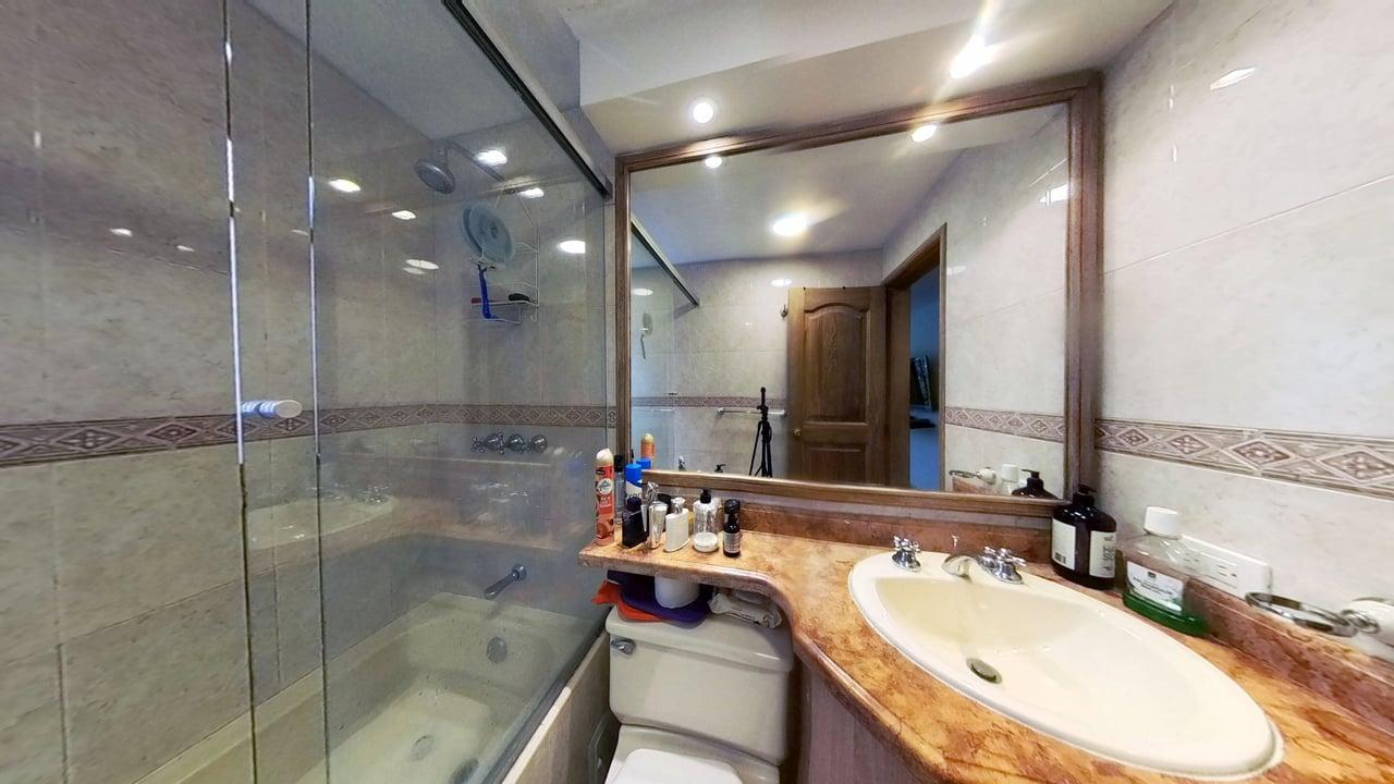 Apartamento de 2 alcobas en venta en Santa Barbara, Bogotá, 86 m² · foto 13 de 22