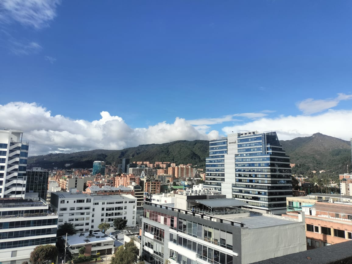 Apartamento de 1 alcoba en venta en Chico Lago, Bogotá, 24 m² · foto 17 de 21