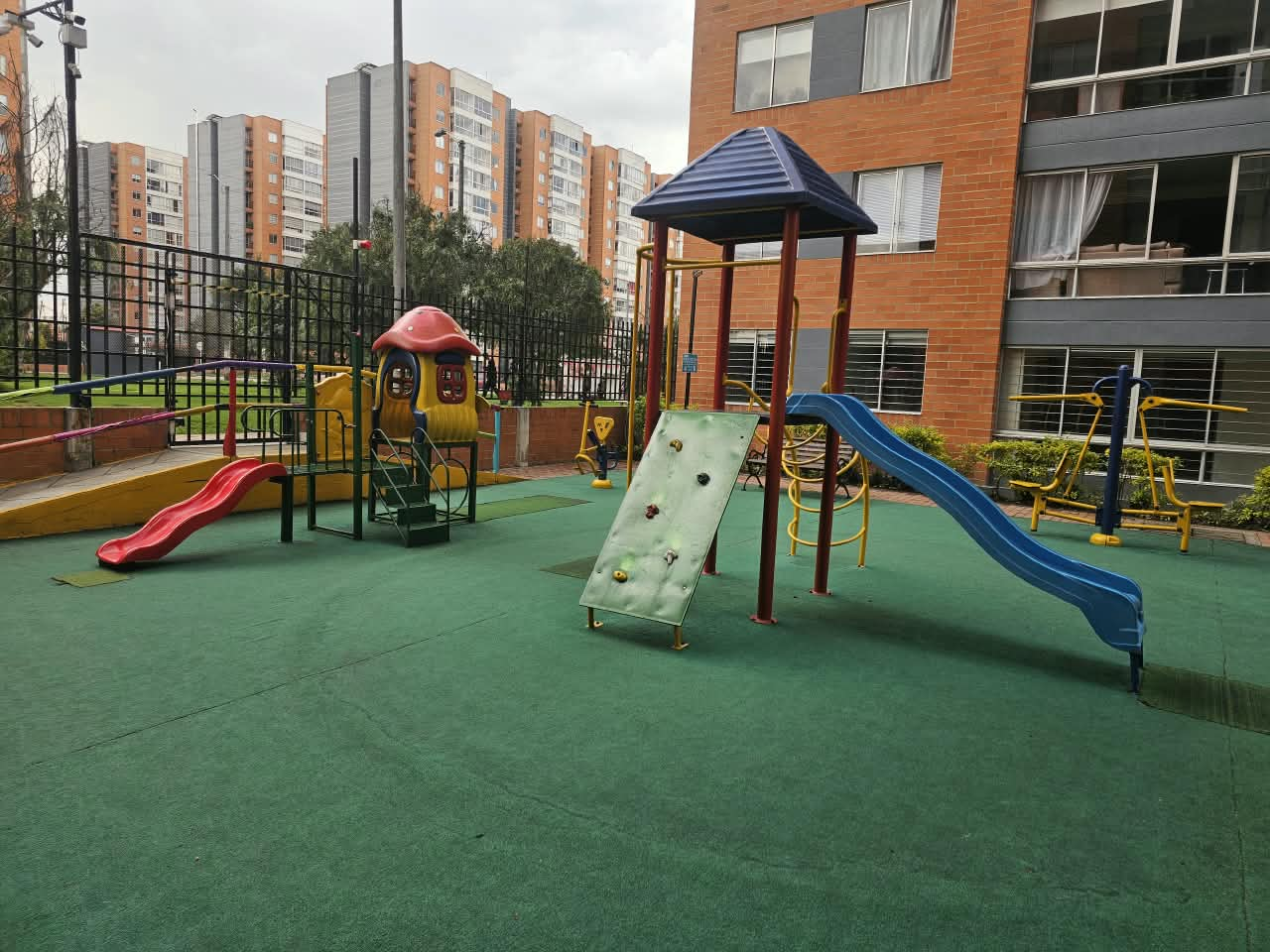 Apartamento de 3 alcobas en venta en Calandaima, Bogotá, 59 m² · foto 24 de 24