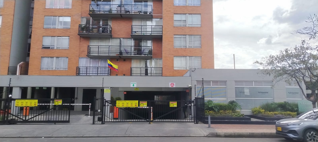 Apartamento de 3 alcobas en venta en Granjas De Techo, Bogotá, 78 m² · foto 18 de 24