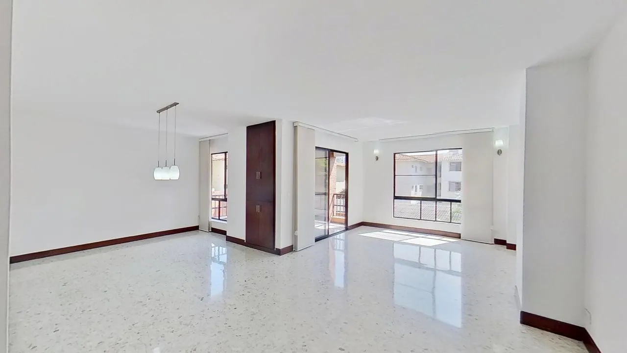 Apartamento en Prados del Norte en Prados del Norte, Cali