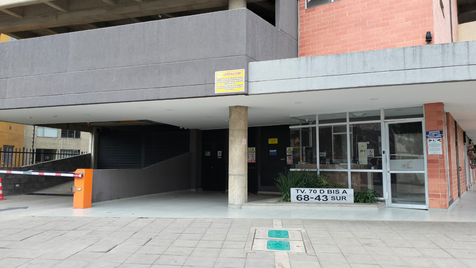 Apartamento en venta en Ismael Perdomo, Bogotá · foto 17 de 24