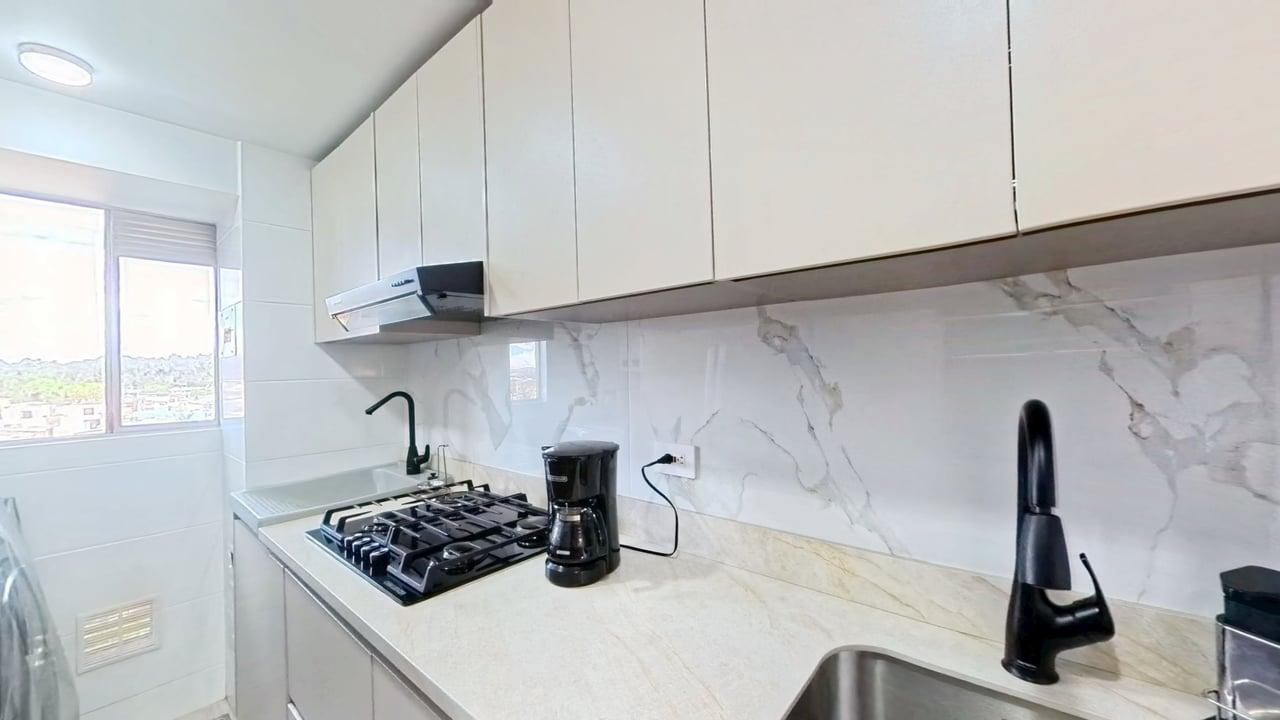 Apartamento de 3 alcobas en venta en Bavaria, Bogotá, 74 m² · foto 4 de 24