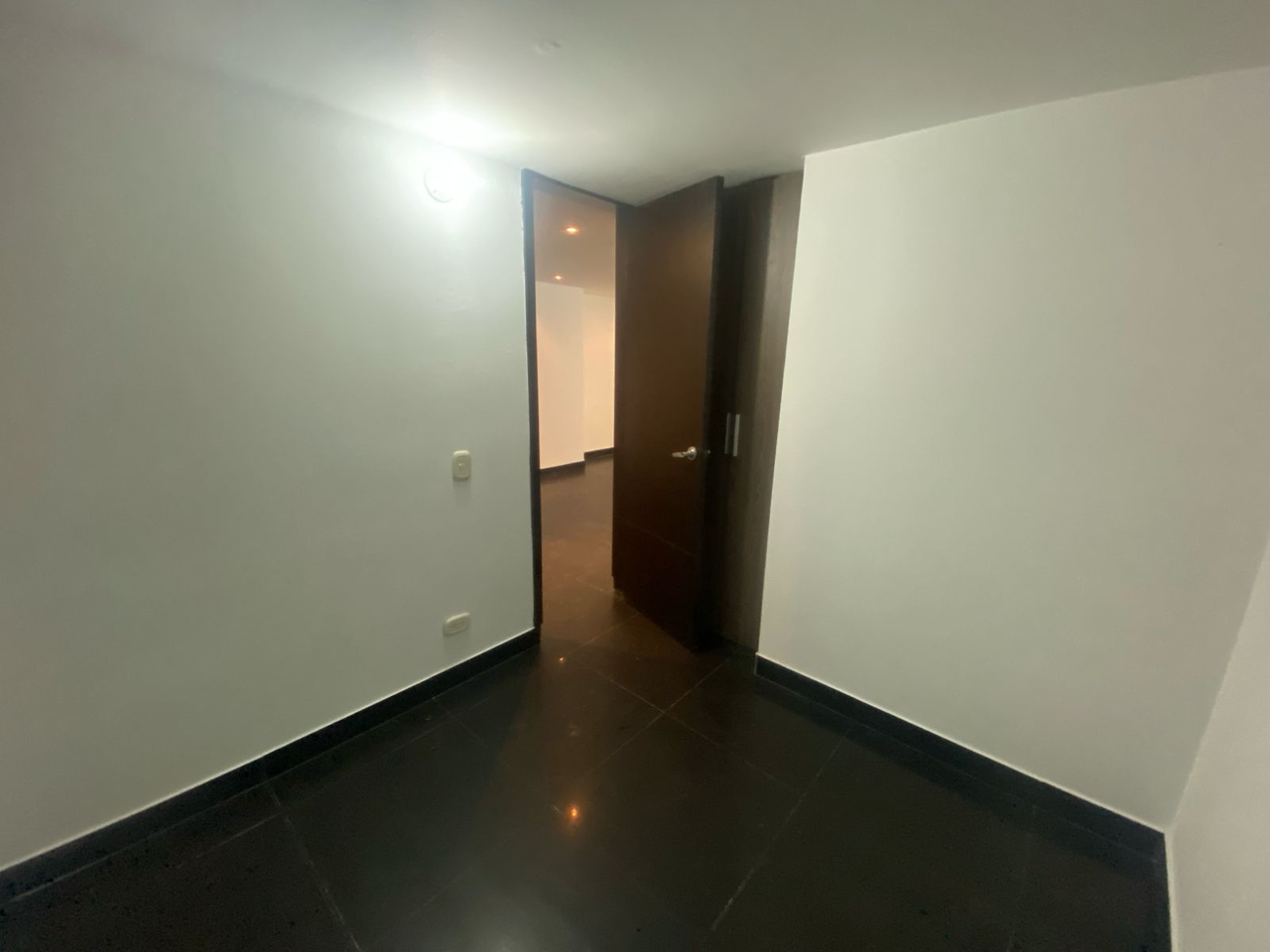Apartamento en venta en Castilla, Bogotá · foto 8 de 16