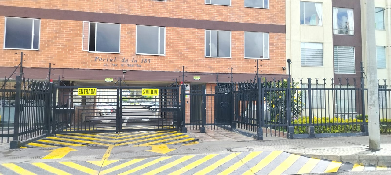 Apartamento de 3 alcobas en venta en Verbenal, Bogotá, 43 m² · foto 24 de 24