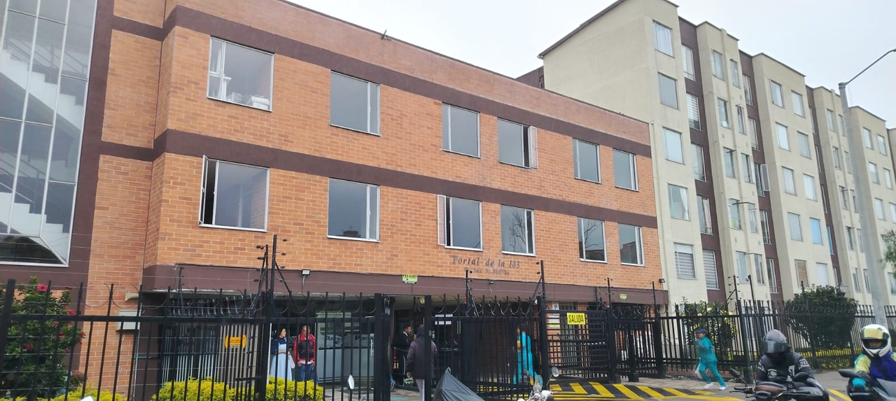 Apartamento de 3 alcobas en venta en Verbenal, Bogotá, 43 m² · foto 17 de 24
