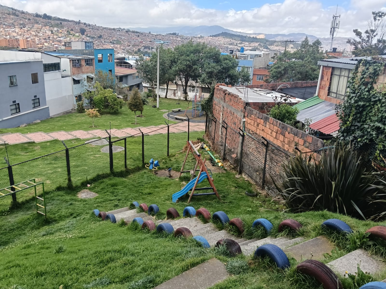 Apartamento de 2 alcobas en venta en Lourdes, Bogotá, 40 m² · foto 18 de 21