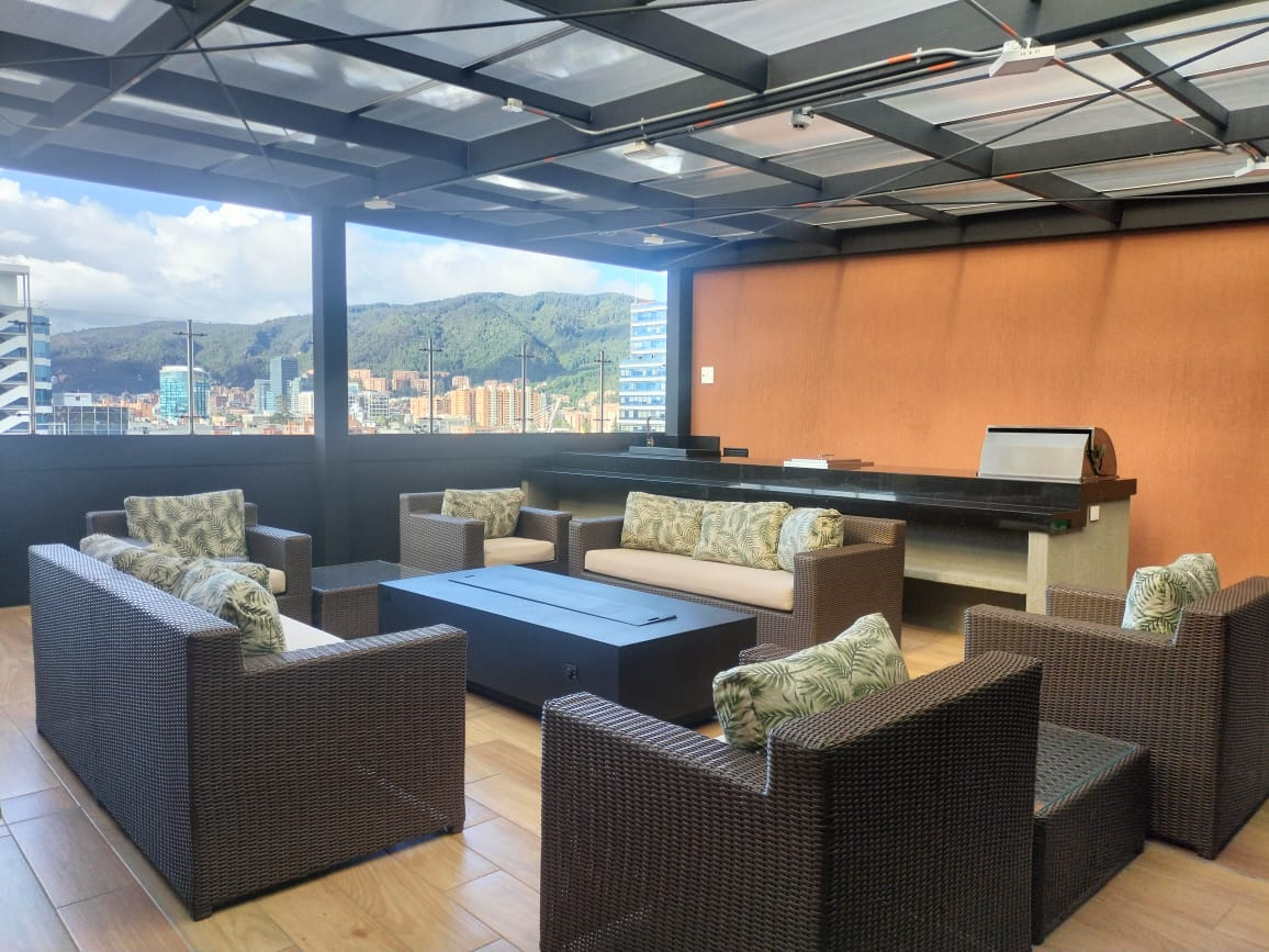 Apartamento de 1 alcoba en venta en Chico Lago, Bogotá, 24 m² · foto 14 de 21