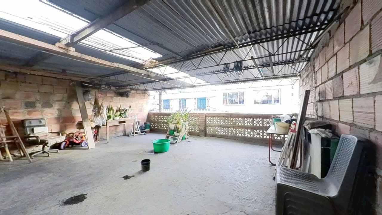 Casa de 4 alcobas en venta en Engativa, Bogotá, 300 m² · foto 16 de 17