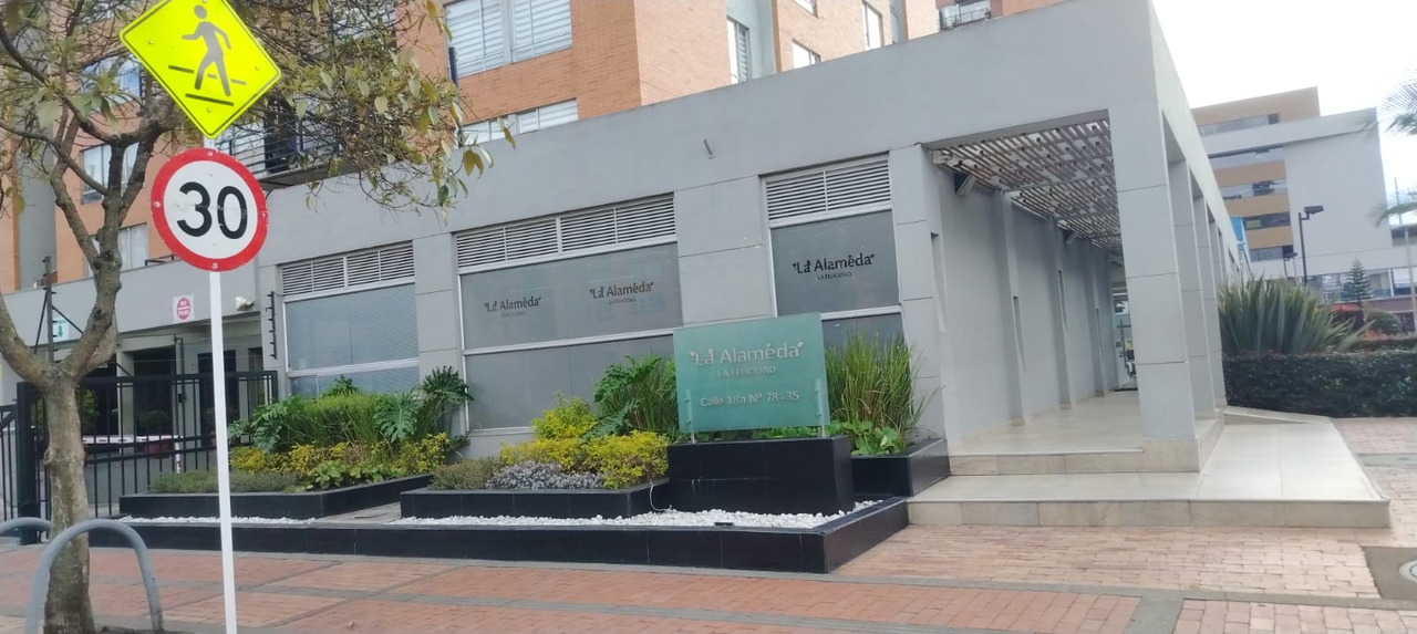 Apartamento de 3 alcobas en venta en Granjas De Techo, Bogotá, 78 m² · foto 15 de 24