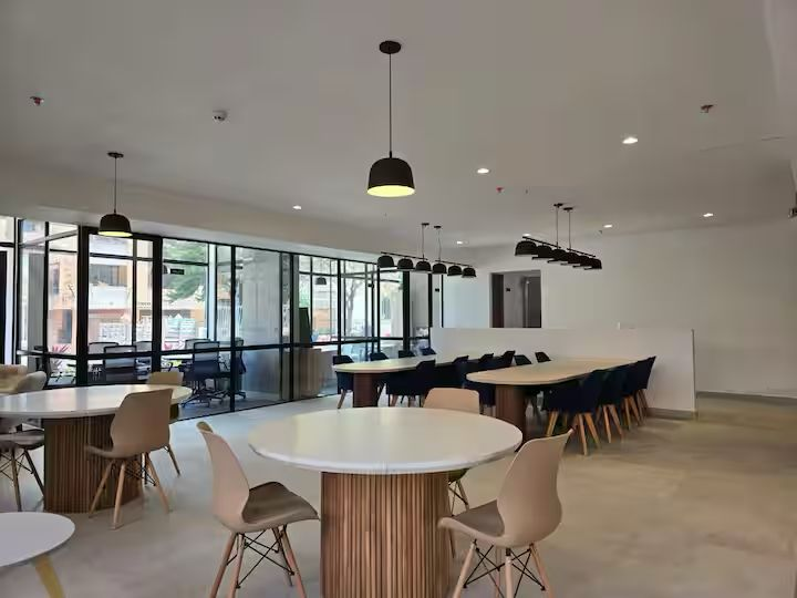 Apartamento de 1 alcoba en venta en Chico Lago, Bogotá, 26 m² · foto 12 de 20