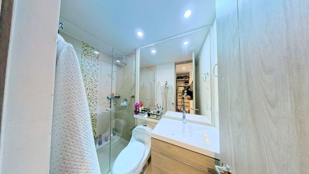 Apartamento de 3 alcobas en venta en Ciudad Salitre Occidental, Bogotá, 68 m² · foto 10 de 24