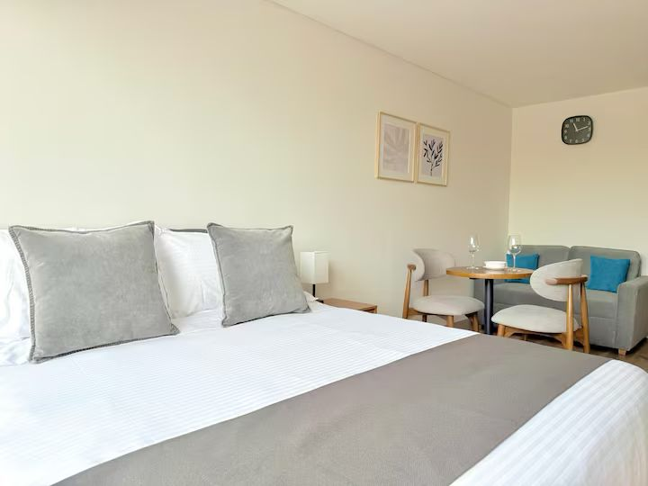 Apartamento de 1 alcoba en venta en Chico Lago, Bogotá, 26 m² · foto 6 de 20