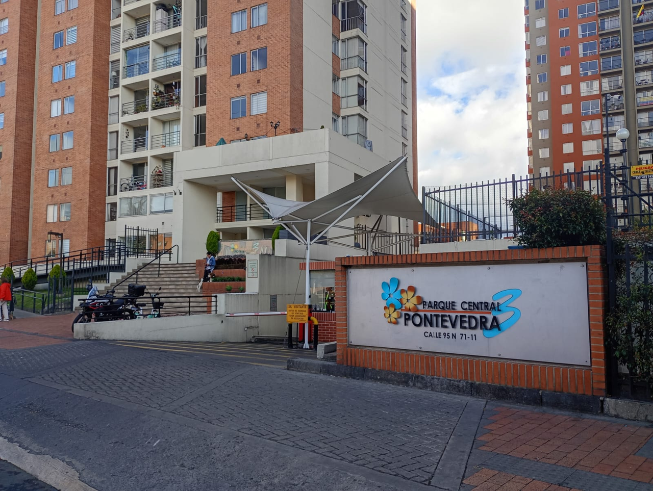 Apartamento de 3 alcobas en venta en La Floresta, Bogotá, 104 m² · foto 20 de 24