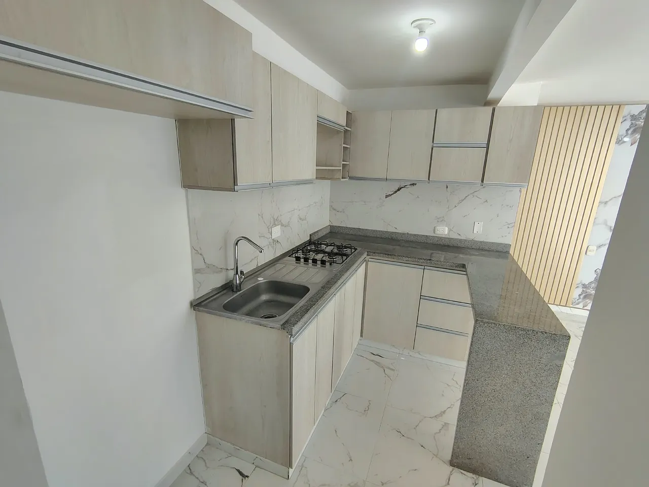 Apartamento en Alameda del Rio foto 5
